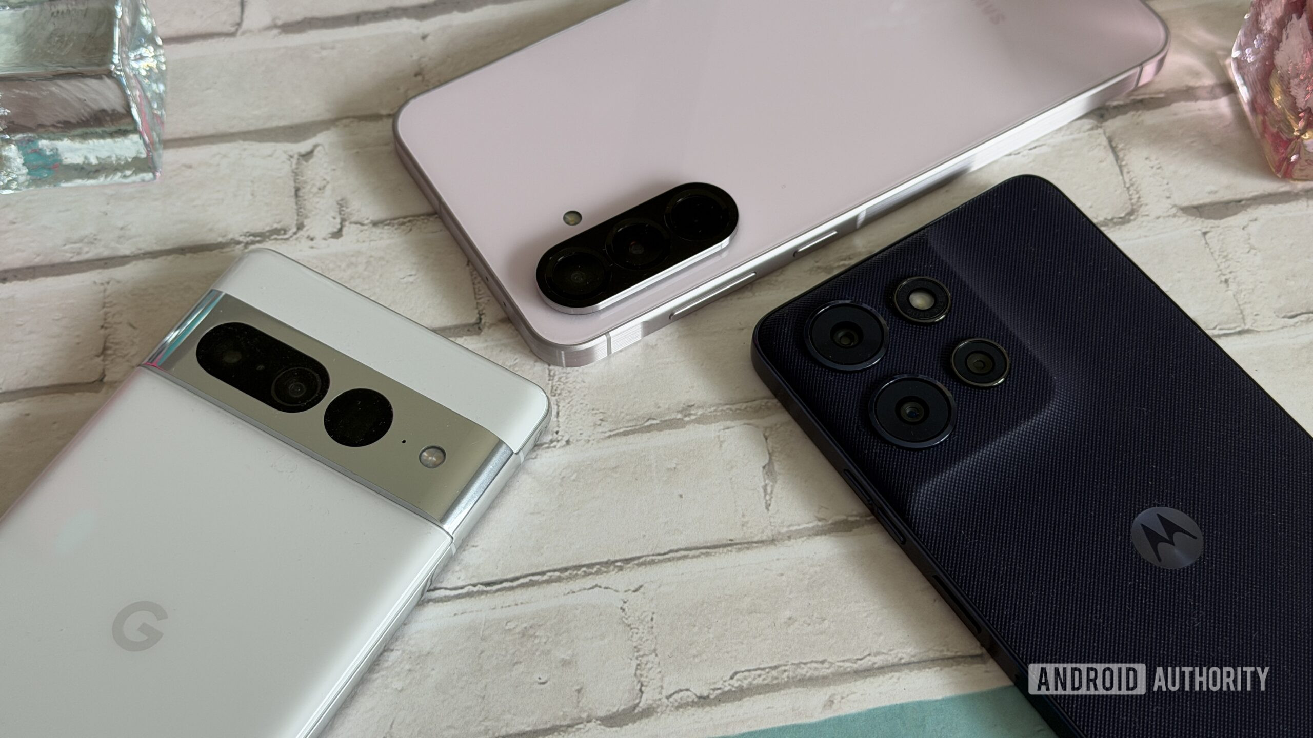 5 Old Android Phones Worth Upgrading From in 2026