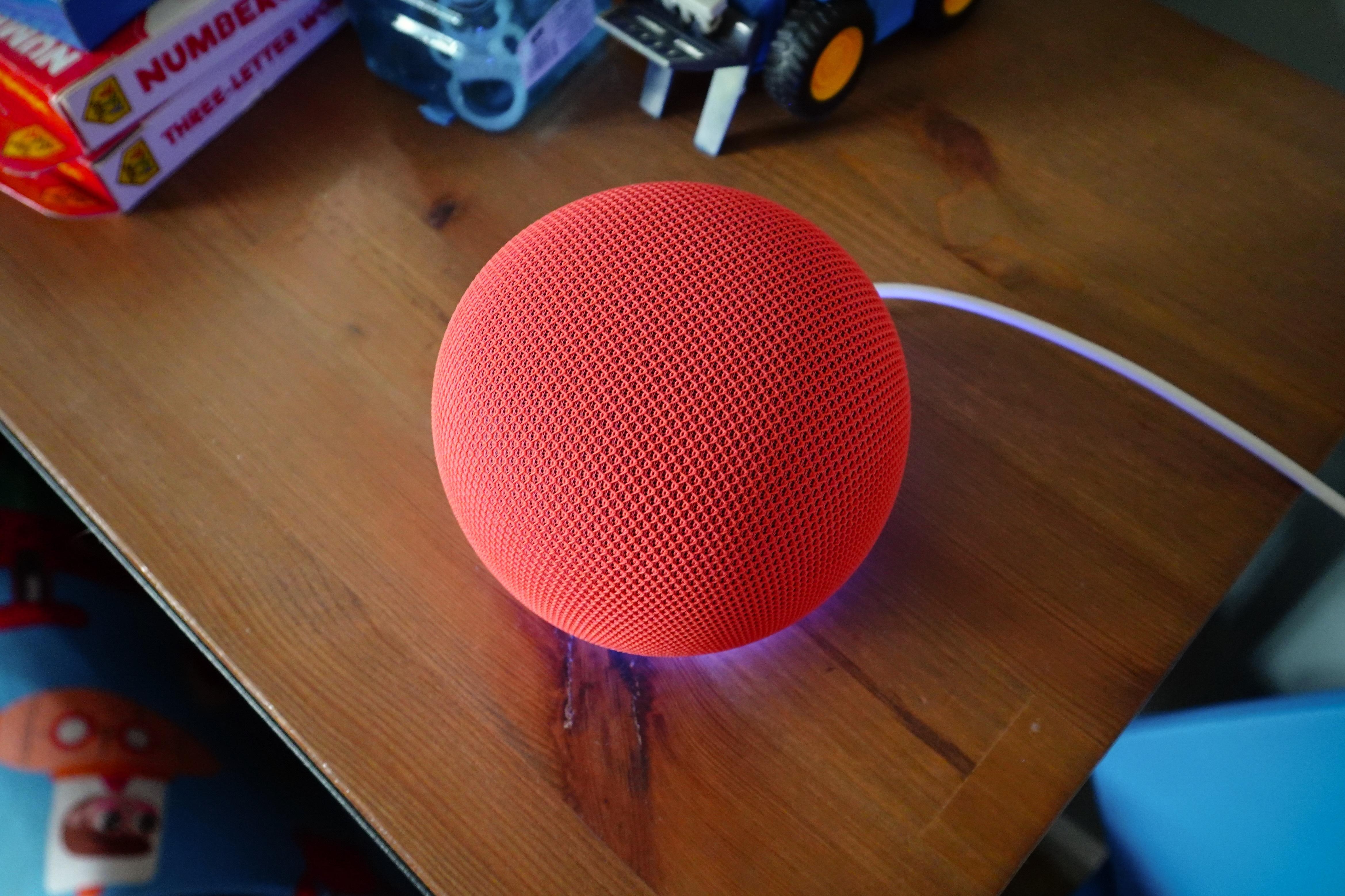 Google Home Speaker Hands-On: Sound, Design, and Gemini