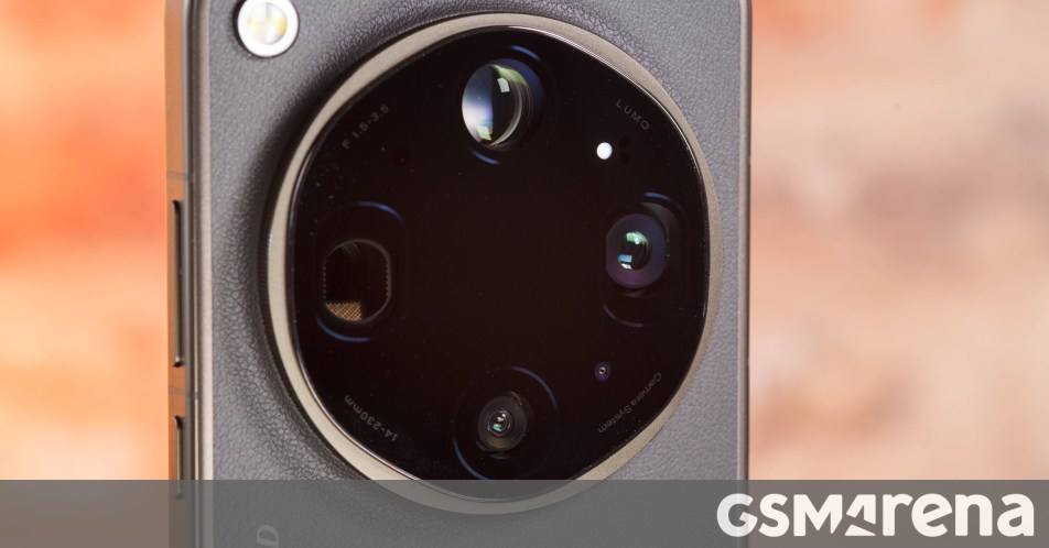 How to Shoot Better 10x Zoom Photos on Your Next Trip